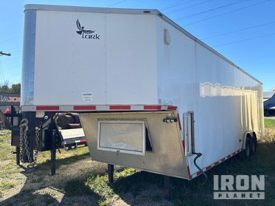 2019 Lark United 23 ft T/A Gooseneck مقطورة ذو كبينة مغلقة