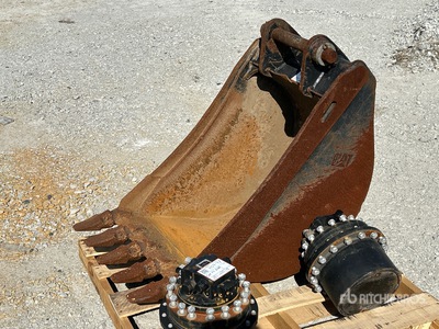 1989 Cat 254-8941 24 in Digging Bucket - Fits Cat 430D, 450D