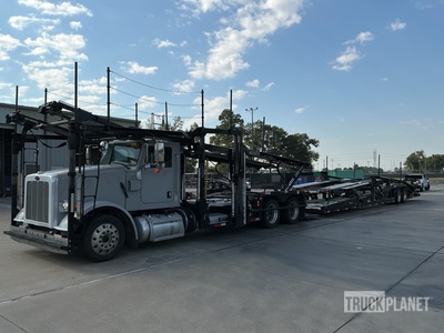 2020 Peterbilt 365 Car Carrier Truck