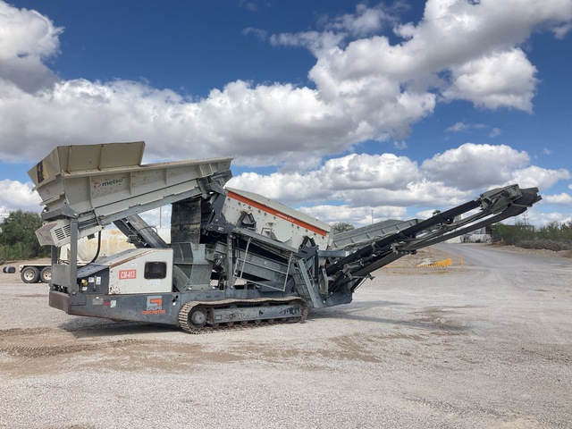 2015 Metso ST2.4 Tracked Screen Plant