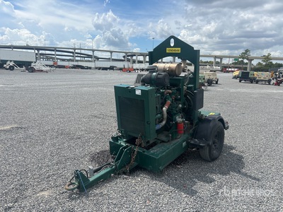Cornell Trailer-Mounted Bomba de agua (Inoperable)