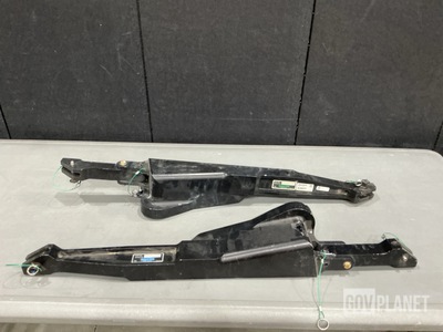 (8) Robertson Fuel Systems HM026-023-12 Beam Restraints