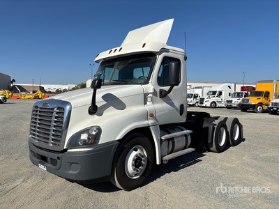 2017 Freightliner Cascadia 125 6x4 T/A Day Cab Truck Tractor