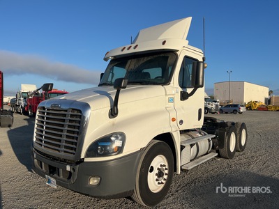 2019 Freightliner Cascadia 125 6x4 T/A Day Cab Truck Tractor