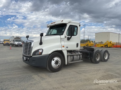 2019 Freightliner Cascadia 125 6x4 T/A Day Cab Truck Tractor