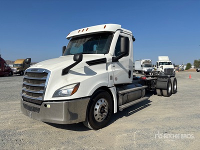 2021 Freightliner Cascadia 126 6x4 T/A Day Cab Truck Tractor