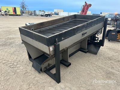 Meyer PV358 Salt Spreader