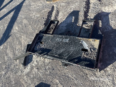 2025 Kit Containers QT-45-FF-42 42 in Skid Steer Forks (Unused)