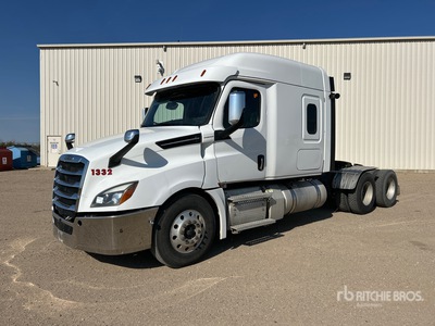 2020 Freightliner Cascadia 126 6x4 T/A Sleeper Truck Tractor