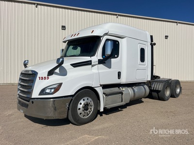 2020 Freightliner Cascadia 126 6x4 T/A Sleeper Truck Tractor