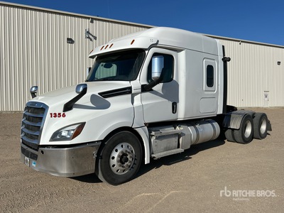 2020 Freightliner Cascadia 126 6x4 Sleeper Truck Tractor