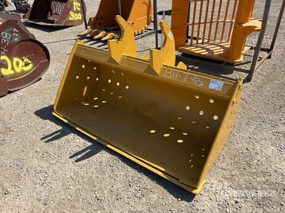 Pemberton HIE200LC25 72 in Cleanup Excavator Bucket