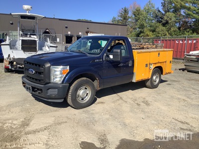 2011 Ford F-250 Super Duty XL Utility Truck