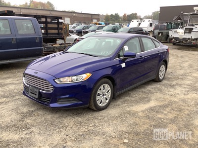 2014 Ford Fusion S Sedan