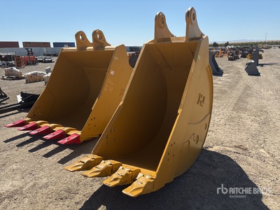 36 in Digging Excavator Bucket