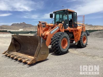 2015 Doosan DL300-5 Wheel Loader