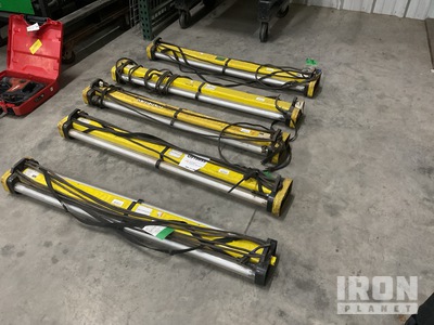 Quantity of (5) KH Industries QL420C-16A-25A Linkable Quad Lights