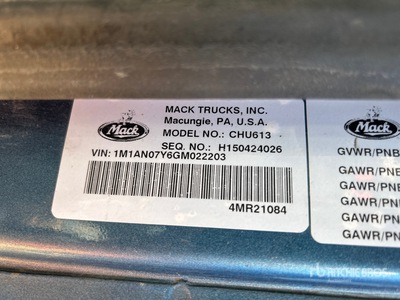 2016 Mack CHU613 6x4 T/A Sleeper Truck Tractor