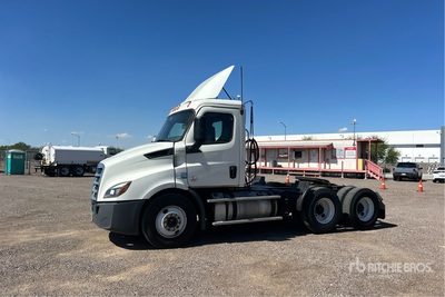2019 Freightliner Cascadia 116 6x4 T/A Day Cab Truck Tractor
