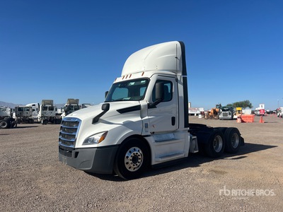 2022 Freightliner Cascadia 126 6x4 T/A Day Cab Truck Tractor
