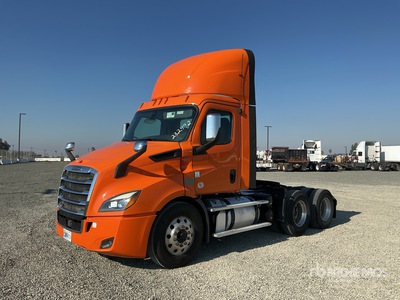 2019 Freightliner Cascadia 116 6x4 T/A Day Cab Truck Tractor