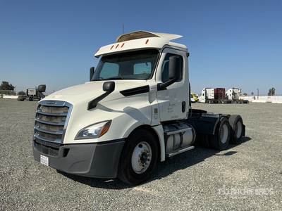 2019 Freightliner Cascadia 126 6x4 T/A Day Cab Truck Tractor