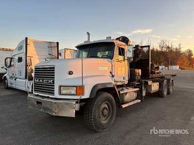 2021 Hiab X-HIDUO 138 B-3 3600 kg Knuckle Boom on 2000 Mack CL713 6x4 Autocarro con braccio sollevamento