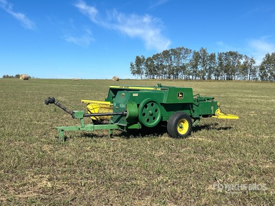 1988 John Deere 338 Square Baler