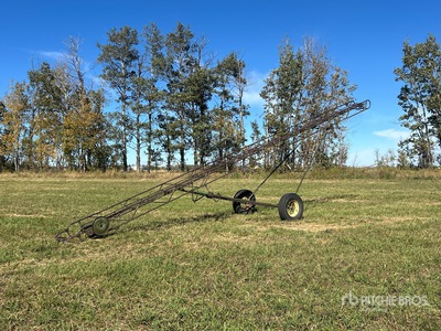 John Deere 200BE Square Bale Elavator