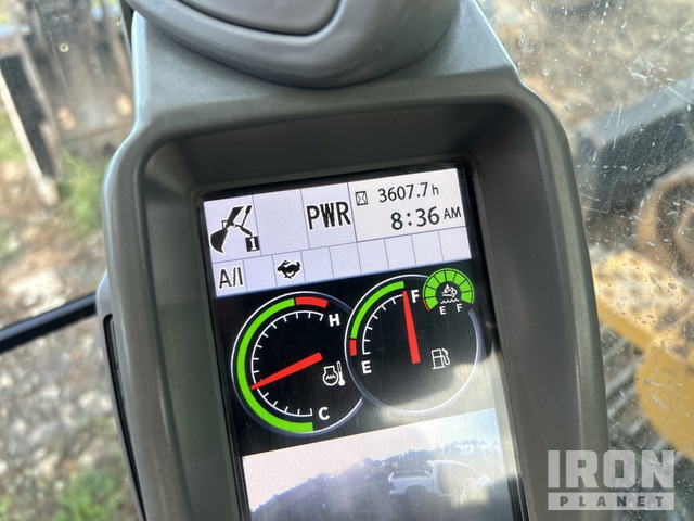 EXCAVADORA 2017 JOHN DEERE 135G