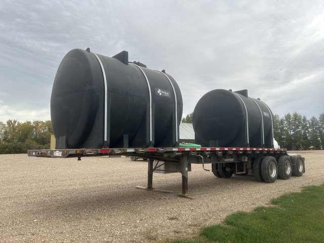 2018 Doepker 32 ft Tri/A Lead Sprayer Flatbed Trailer