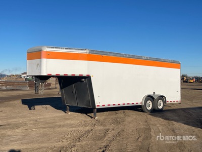 2013 Wells Cargo CVGT2825 27 ft T/A Enclosed Trailer