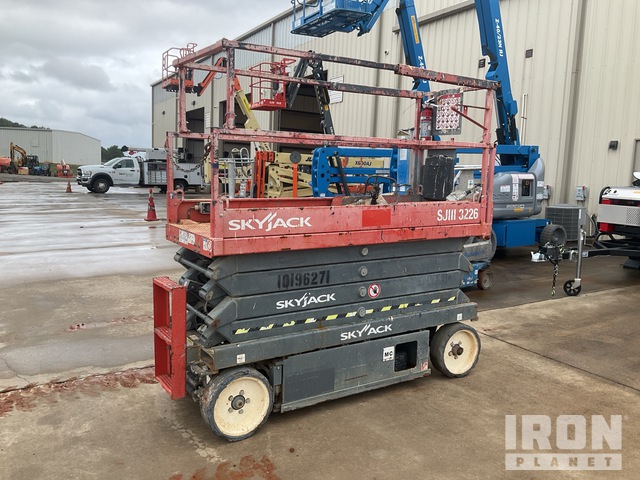 ELEVADOR TIJERA 2016 SKYJACK 3226