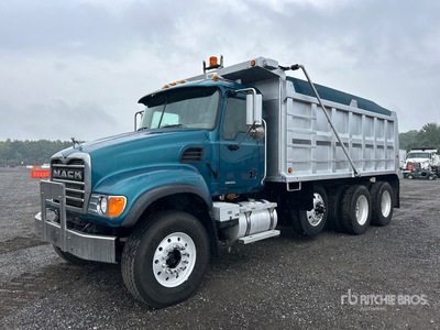 2005 Mack CV713 Granite 8x4 4-Achs Kipper-Lkw