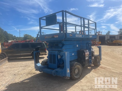 2016 Genie GS-5390 Diesel 4x4 Scissor Lift