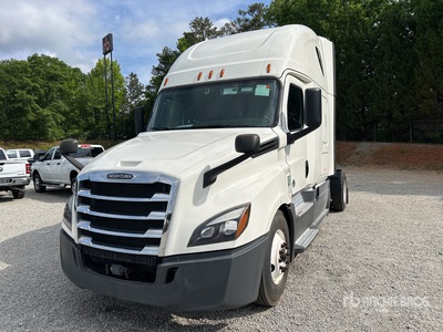 2020 Freightliner Cascadia 126 4x2 S/A Sleeper Truck Tractor