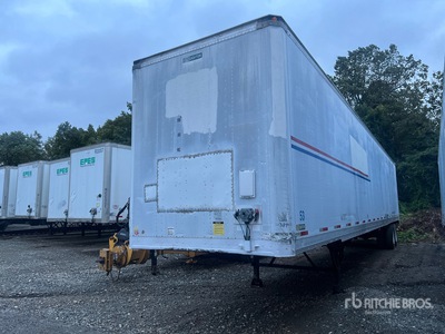 2002 Stoughton 53 ft T/A Geschlossene Anhänger