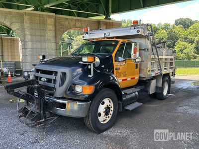 2010 Ford F-650 XL 4x2 Snow Plow Truck