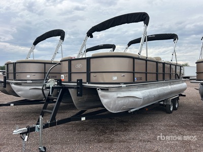 2023 Bentley 24 ft Pontoon Boat