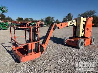 2013 JLG E300AJ 2WD Electric ブームリフト