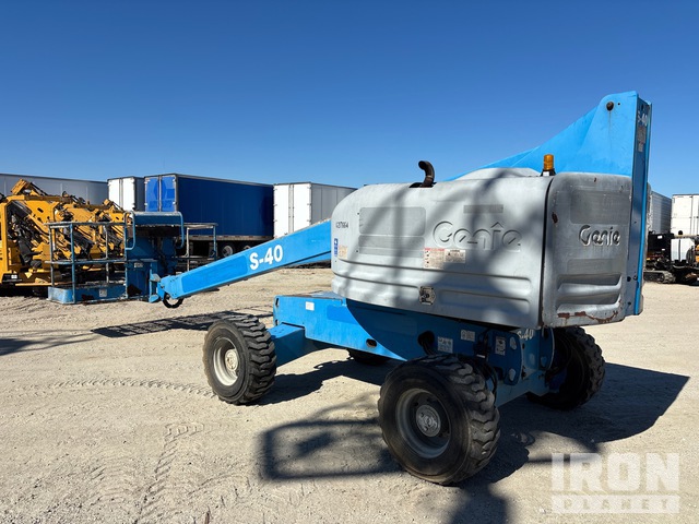 ELEVADOR TELESCóPICO 2014 GENIE 4WD S40