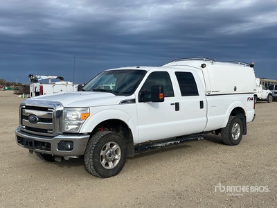 2014 Ford F-350 XLT 4x4 Crew Cab Ute