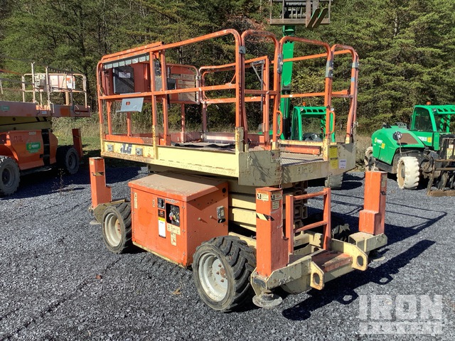 ELEVADOR TIJERA 2015 JLG 260MRT