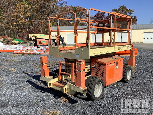 ELEVADOR TIJERA 2014 JLG 260MRT