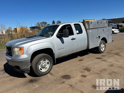 2012 GMC 2500 HD 4x4 Extended Cab Utility Truck