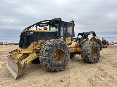 2001 Cat 525B 4x4 Débardeuse