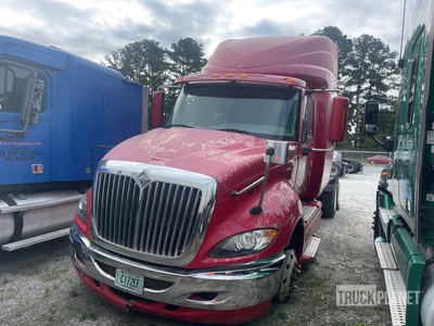 2009 International Prostar Premium 6x4 T/A Sleeper Truck Tractor (Inoperable)