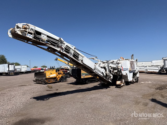 Roadtec RX400 Tracked Cold Planer | Ritchie Bros. Auctioneers