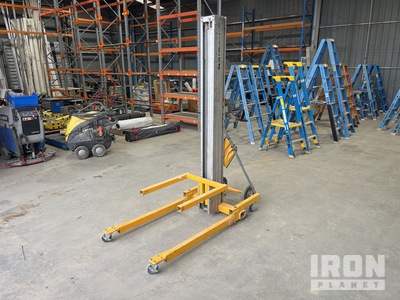Genie SL-18 Material Hoist