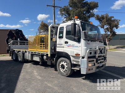 2009 Hiab 211 EH-6 Hiduo 6.7 t Articulated Boom on 2009 Isuzu C Giga Premium 6x4 Flatbed Truck with Crane
